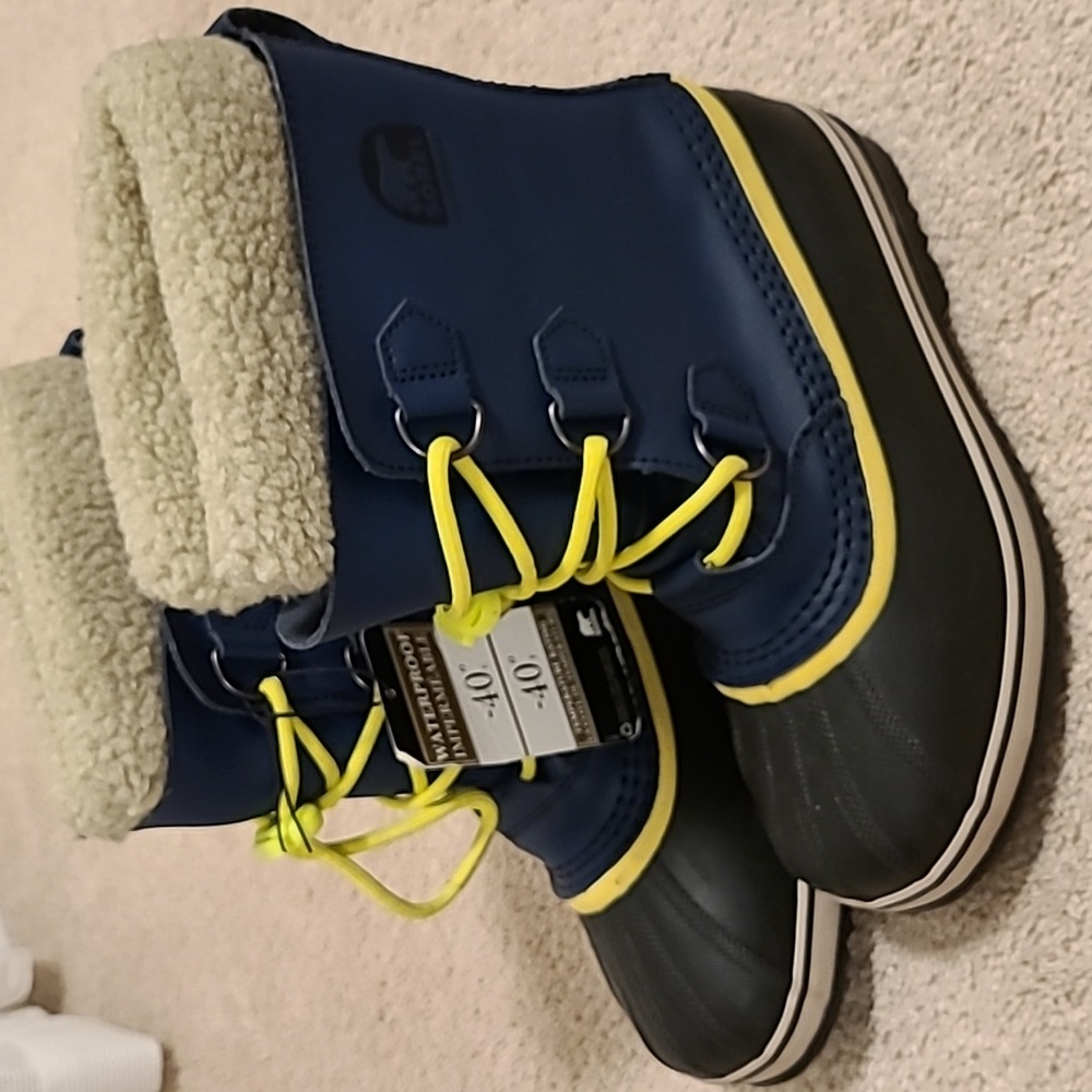 Sorel waterproog winter boots size 5